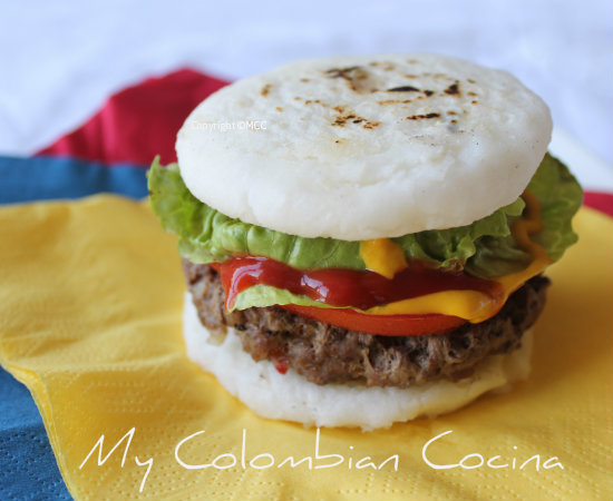 Hamburguesa con Arepa